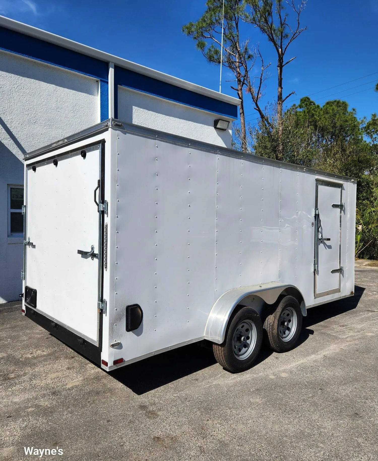 Lark Enclosed White Trailer 7 X 16 - Image 2
