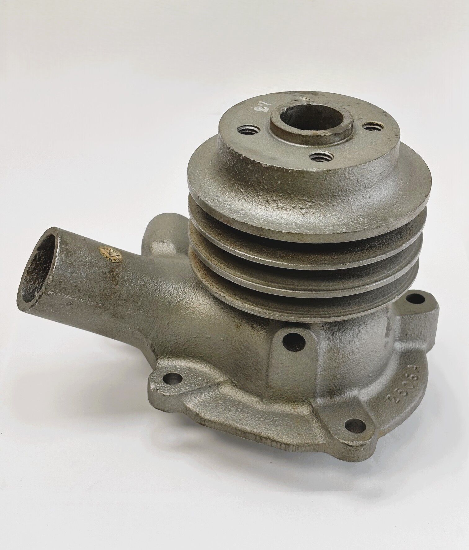 Remanufactured Water Pump K952714 - Image 4