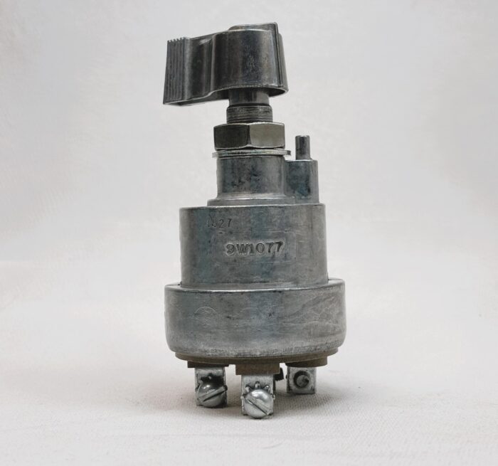 Battery Disconnect Switch DPST w/Anti-Rotation 090234