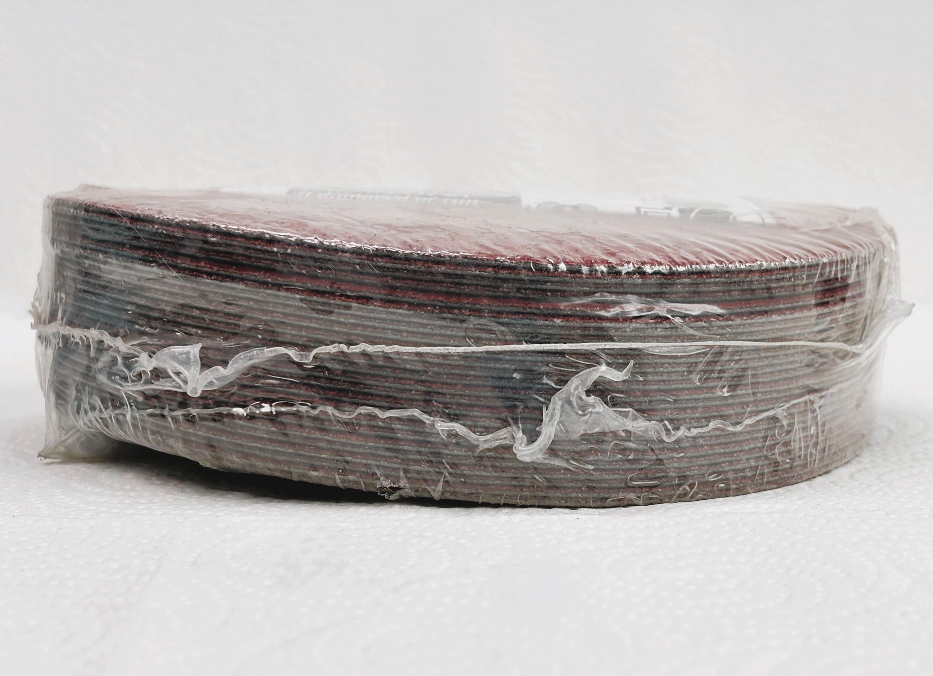 3M™ Fibre Disc 785C 7 in x 7/8 in 60 Grit - Image 2