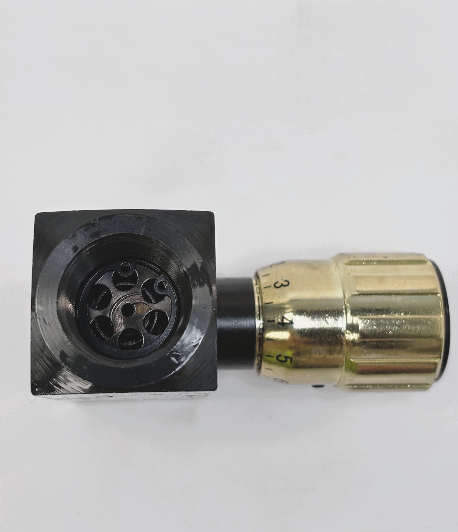 F800S 1/2" Flow Control Valve Buyers Products - Image 3