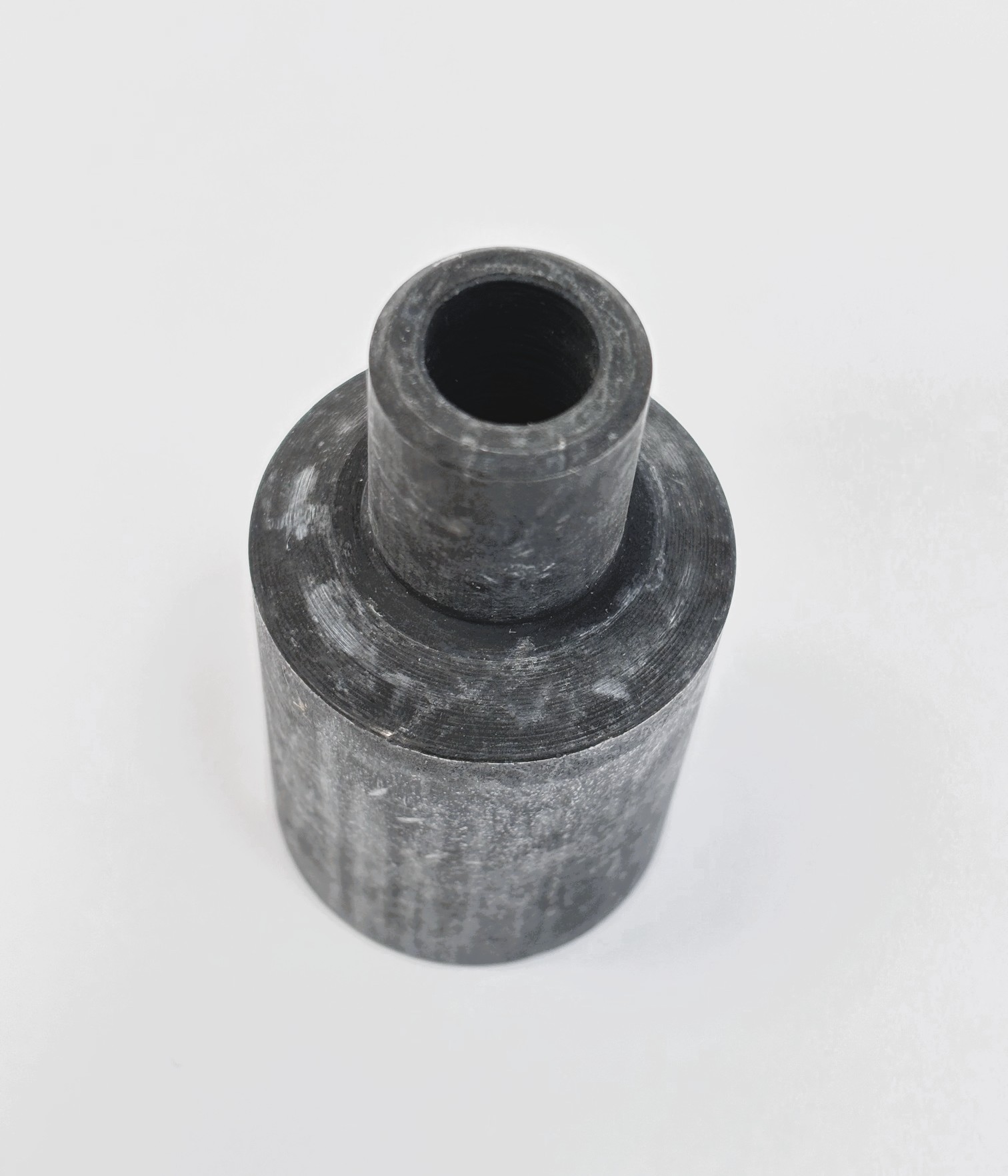 1832771C1 Idler Pulley Bracket Bushing Navistar International® - Image 3