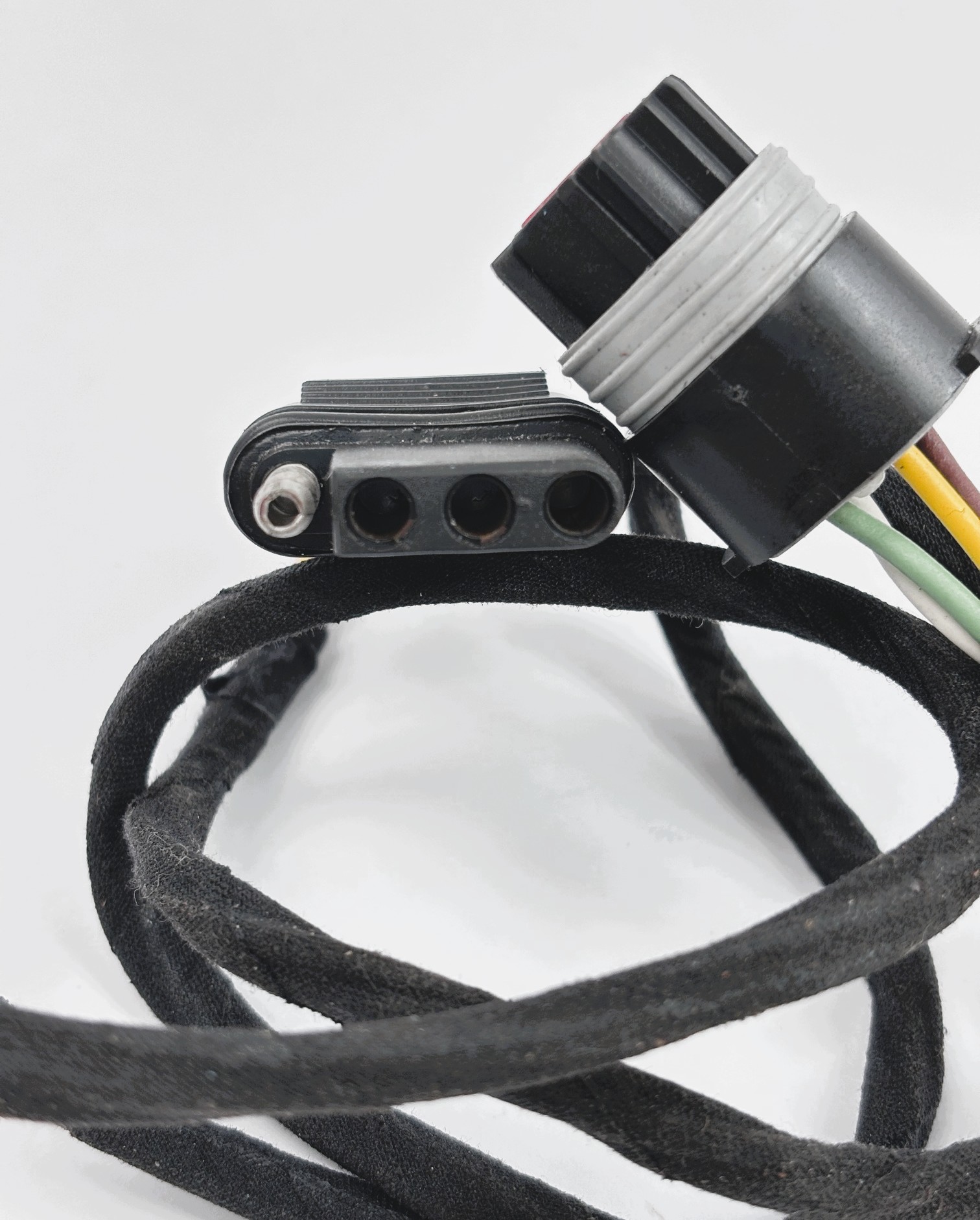 38217 T-Connector Trailer Wiring Kit Hidden Hitch - Image 4