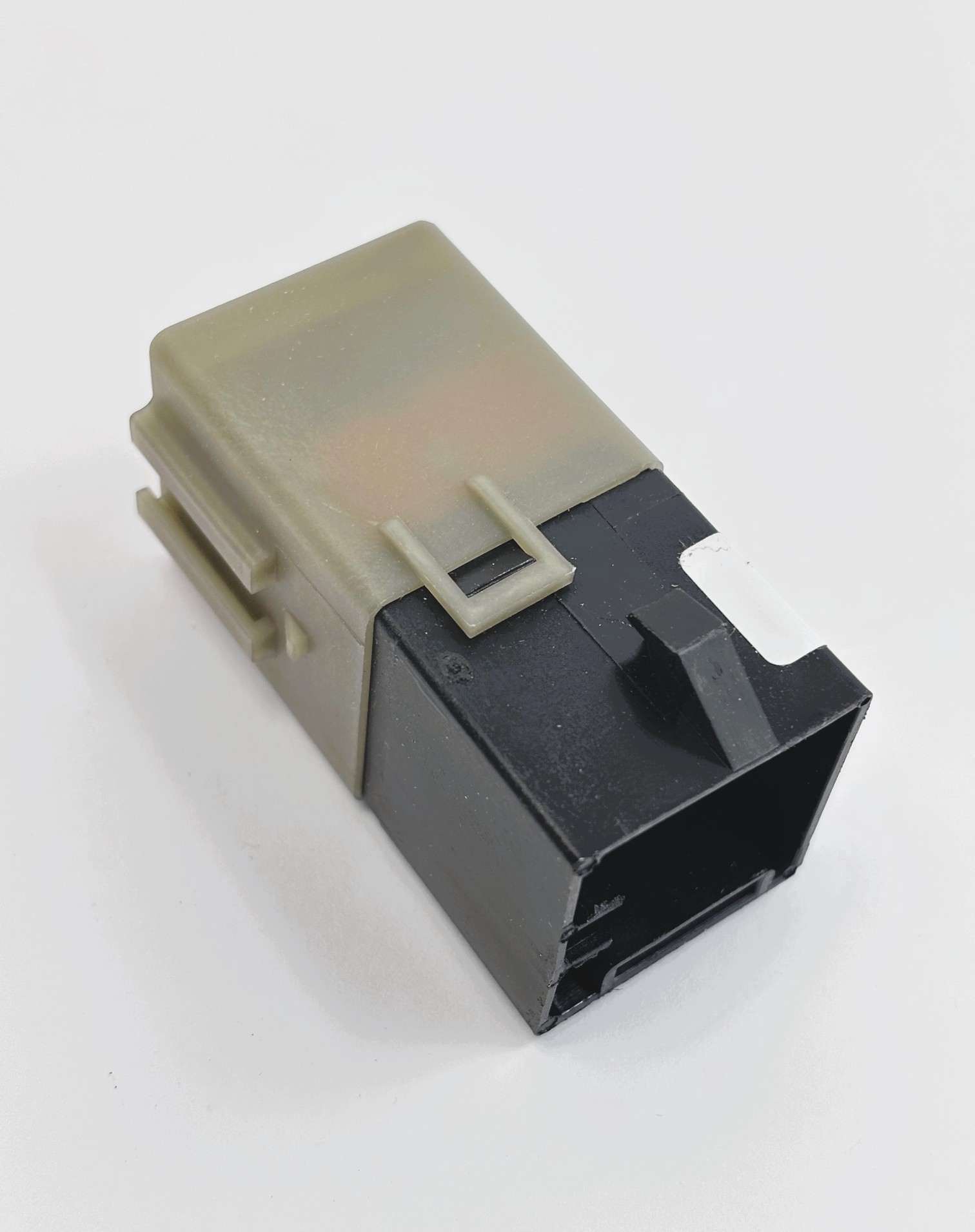 RY-111 Engine Control Module Relay Standard® - Image 2