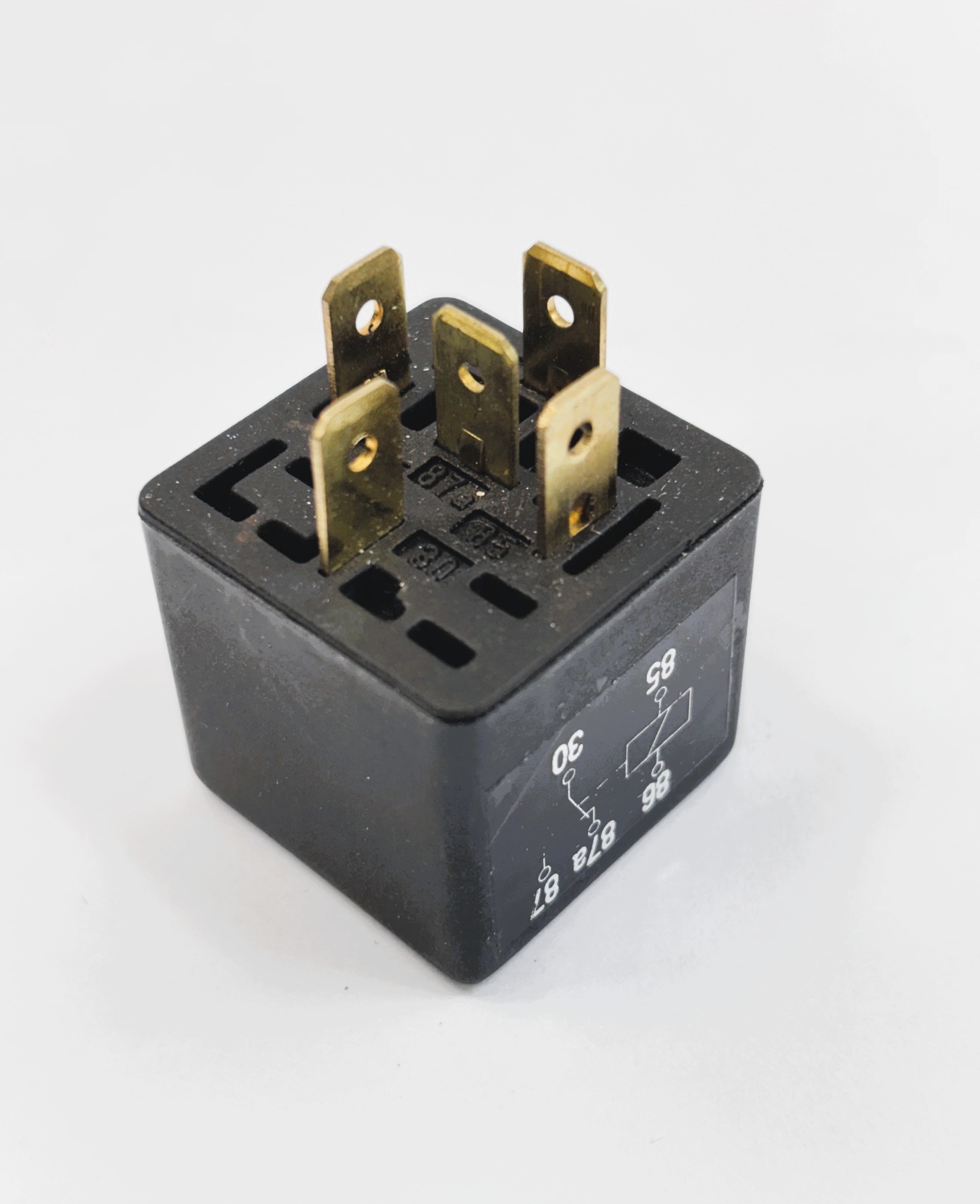 RY-30 A/C Compressor Control Relay Standard® - Image 4