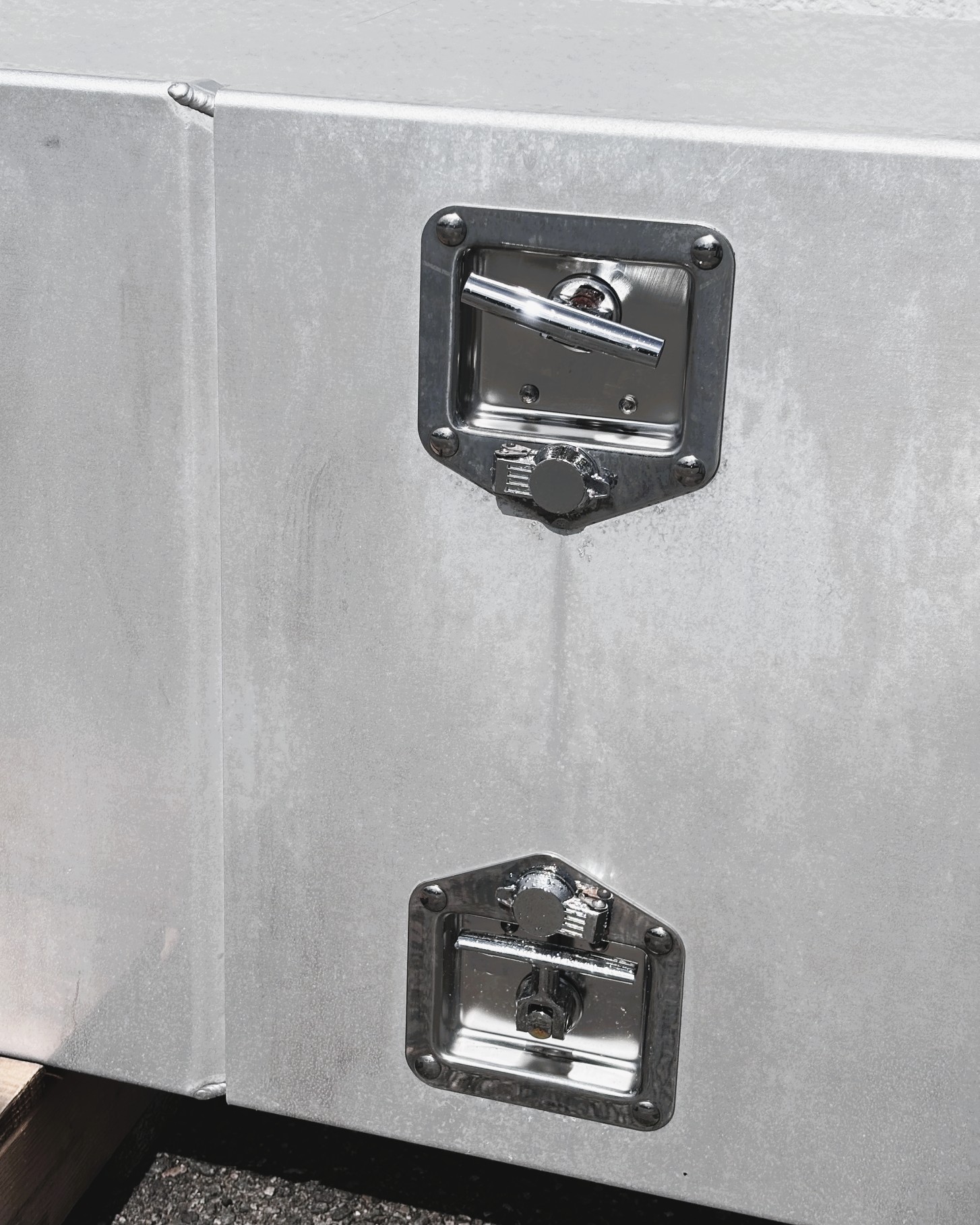96"x18"x18" Aluminum Topsider Truck Box *AS IS* - Image 8