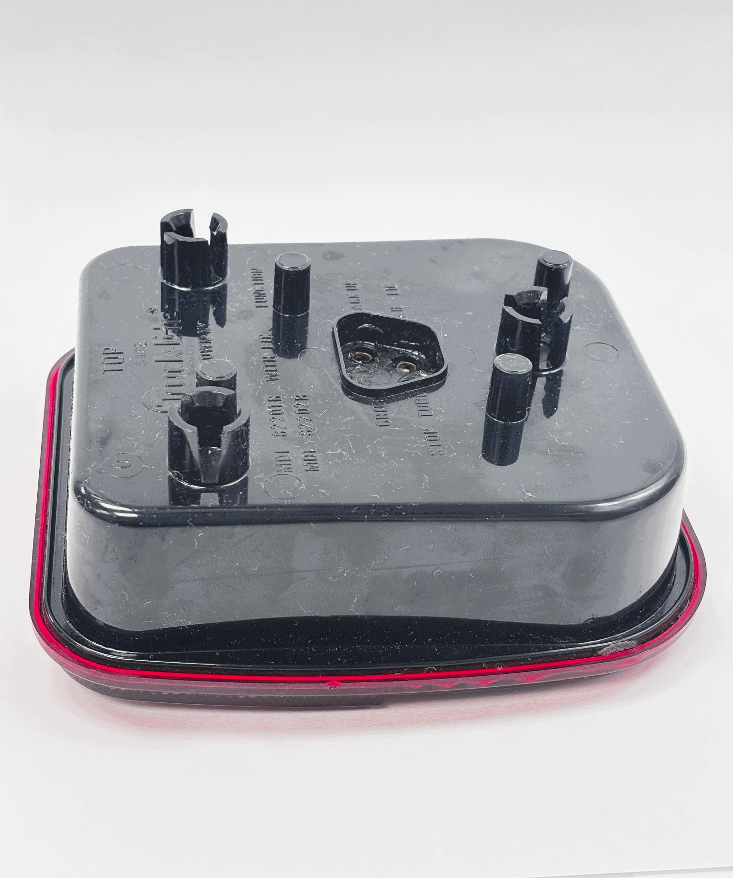 82202R Stop/Turn/Tail Red Light Assembly Truck-Lite® - Image 2