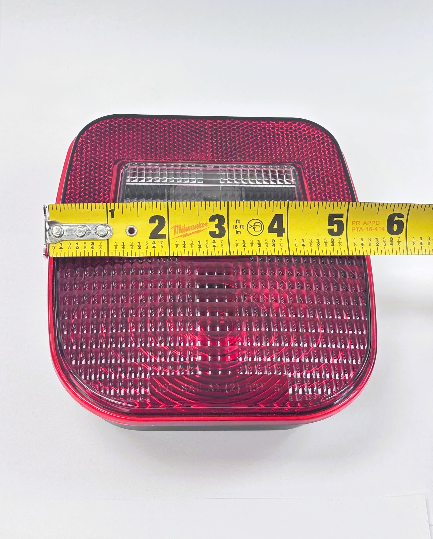82202R Stop/Turn/Tail Red Light Assembly Truck-Lite® - Image 4